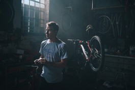 FLORIAN BISON | PHOTOGRAPHER & DIRECTOR